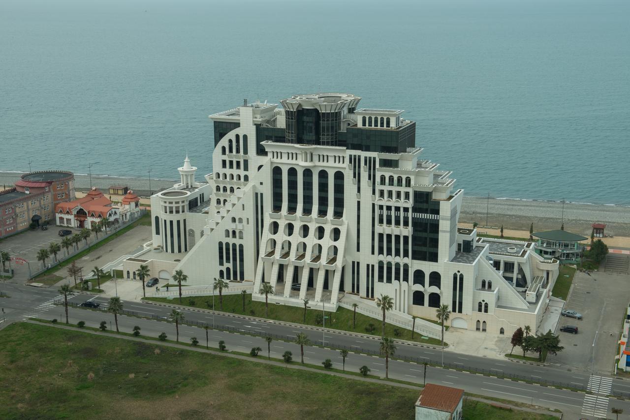 Arleville Batumi Ngoại thất bức ảnh